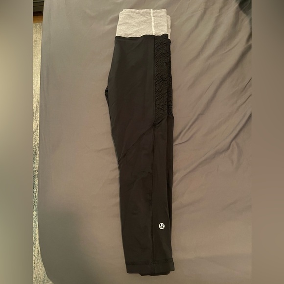 Lululemon Run Free Crop - Black - Picture 3 of 4